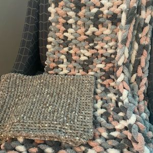 Chunky blankets and baby blankets
